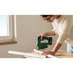 Akkupistosaha Bosch EasySaw 18V-70 Solo