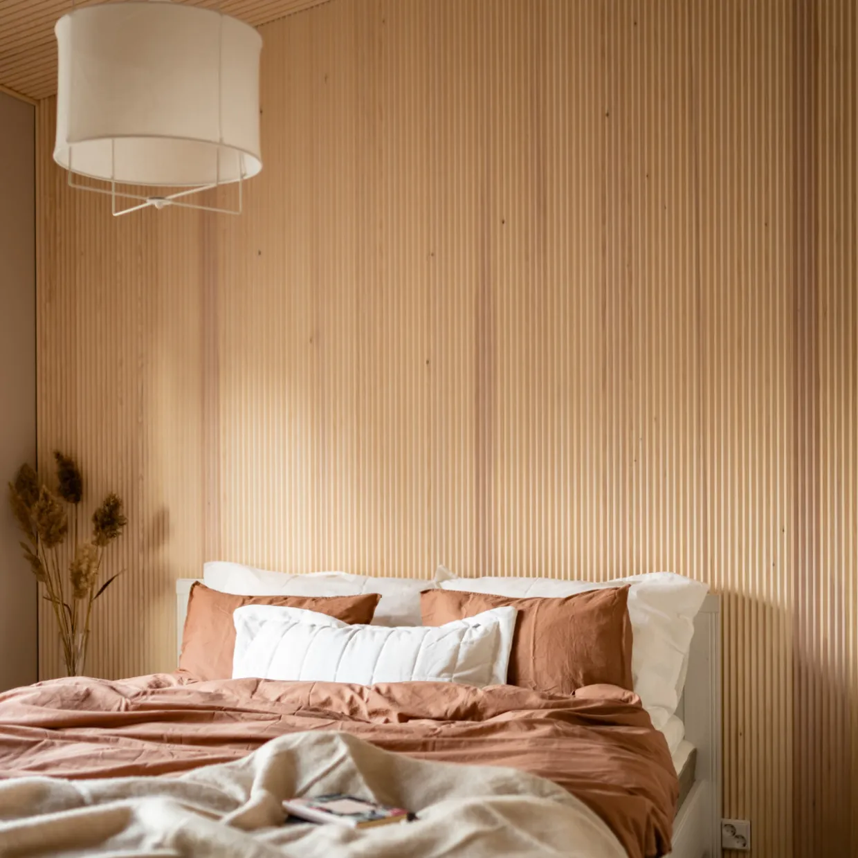 Dyyni-paneeli Cent 15x90x3300, Mänty, Valkolakattu, 5 kpl