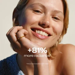 Hyaluronitiiviste Lumene VALO 30 ml Kirkastava