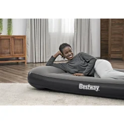 Ilmatäytteinen Bestway-varavuode 191 x 137 cm, itsetäyttyvä