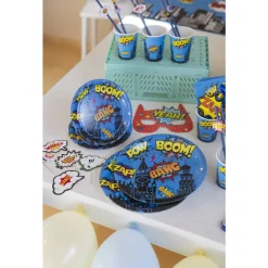Kartonkilautanen Let's Party 8 kpl 18 cm Supersankari