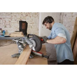 Katkaisujiirisaha Black&Decker BES700 1600W Ø216 mm
