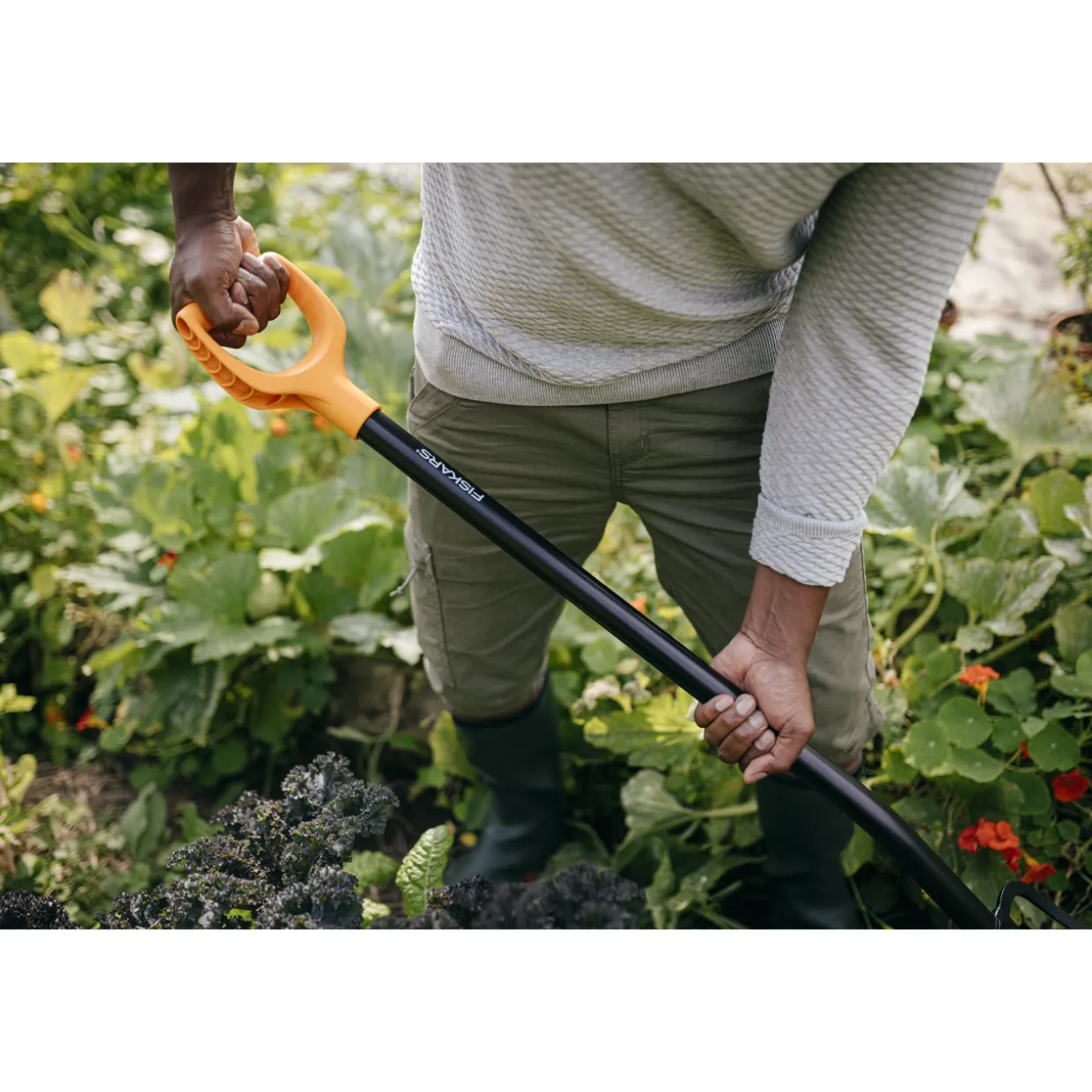 Kompostitalikko Fiskars Solid metalli