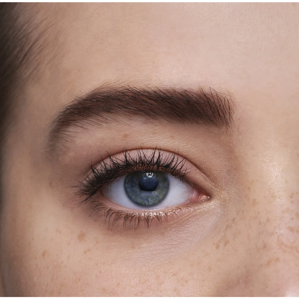 Kulmakynä Lumene Longwear Eyebrow Definer