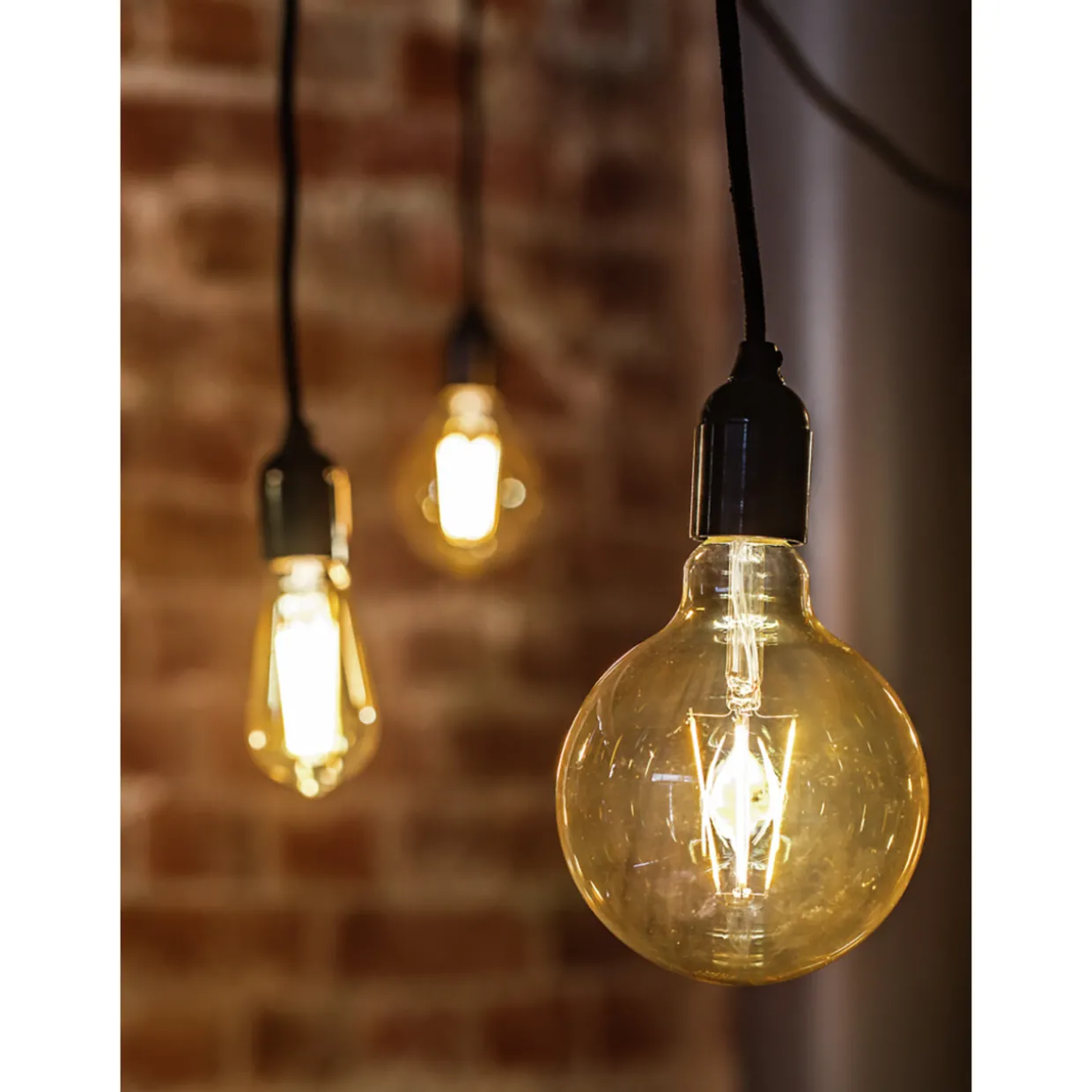 LED-kynttilälamppu AMBER antiikki 4,5 W 360 lm E14 2200K kirkas himmennettävä