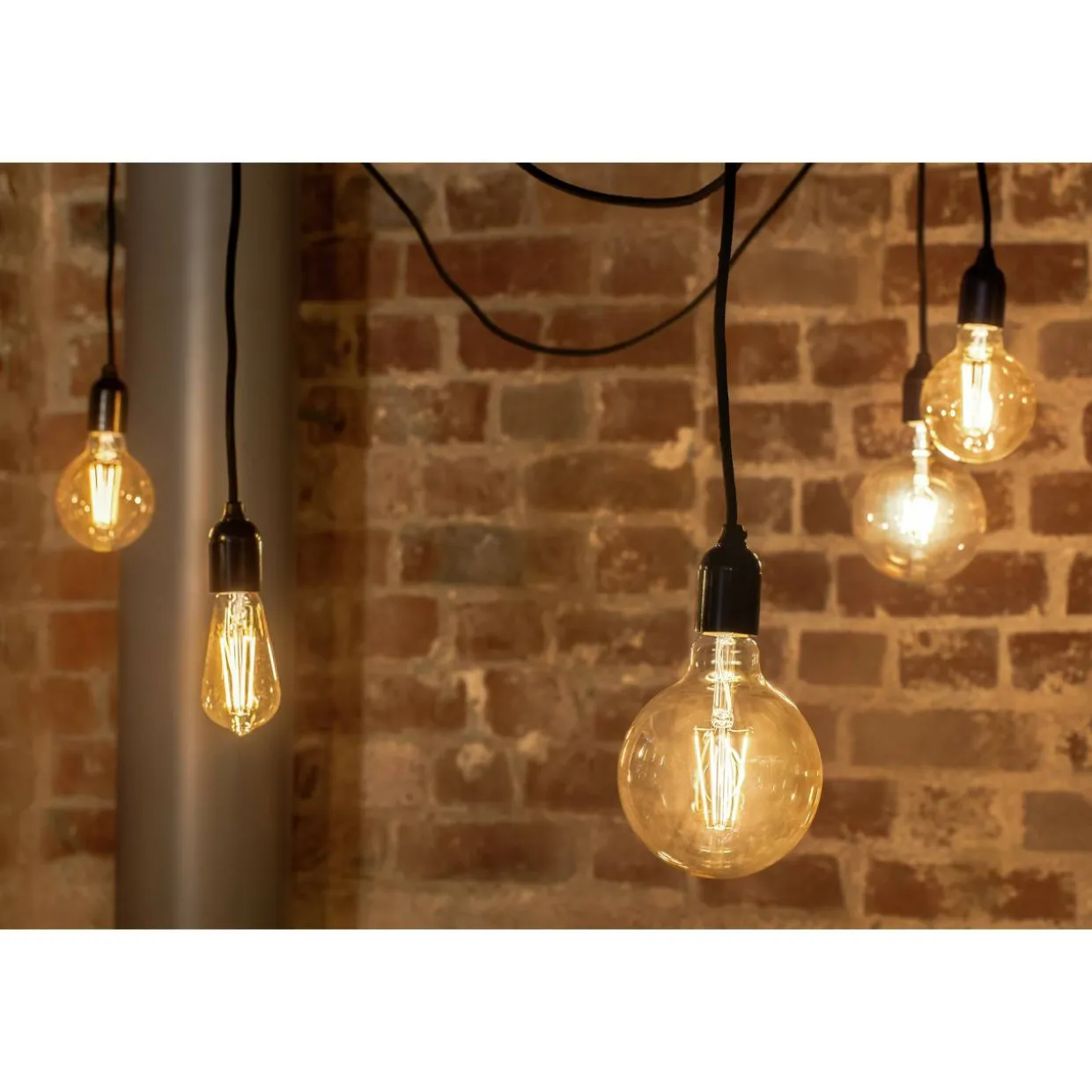 LED-vakiolamppu AMBER antiikki 4,5W 360lm E27 2200K kirkas himmennettävä