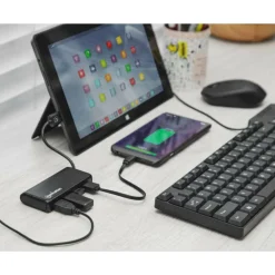 Manhattan 4xUSB-A hubi USB-A kaapelilla