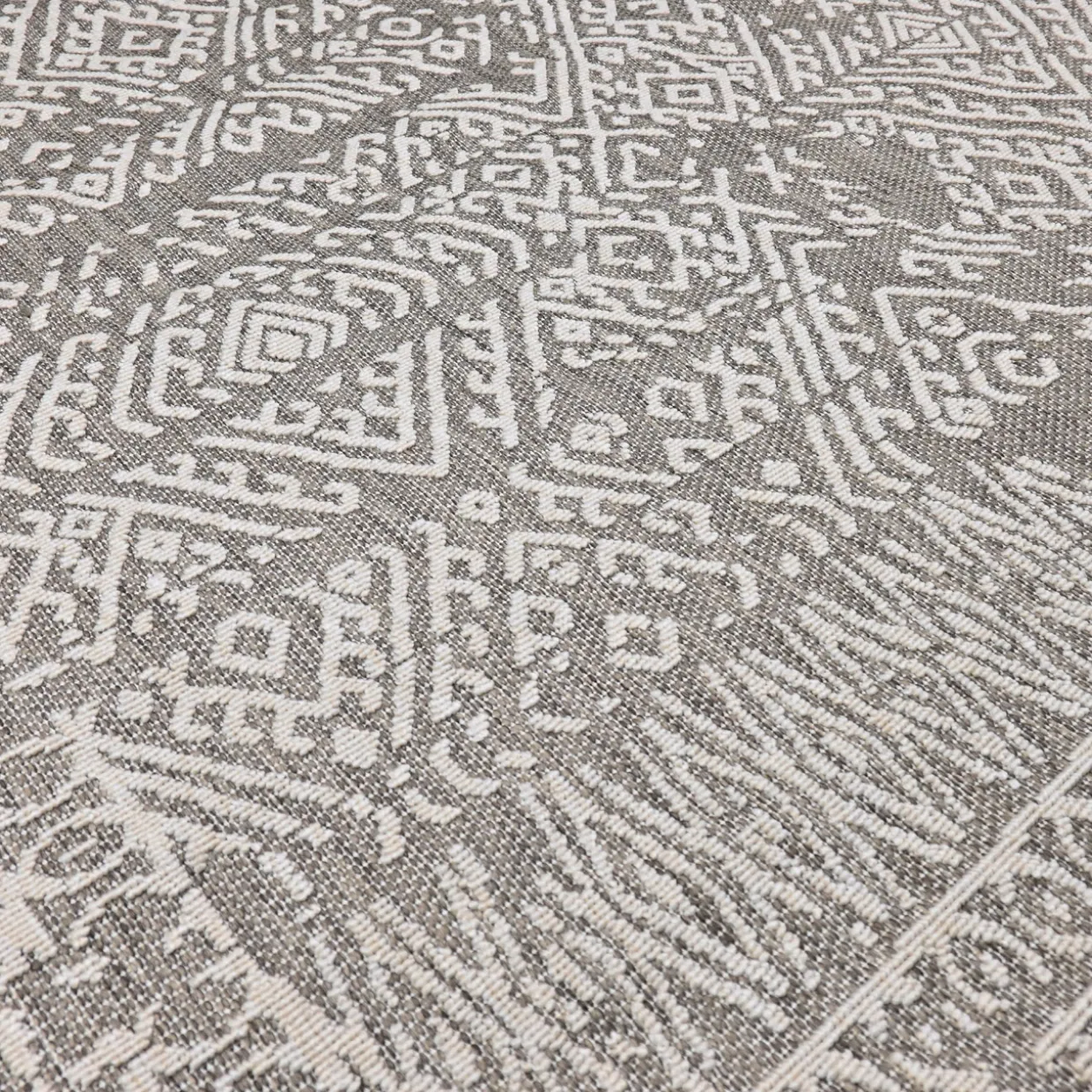 Matto Village's 160 x 230 cm Friida ruskea