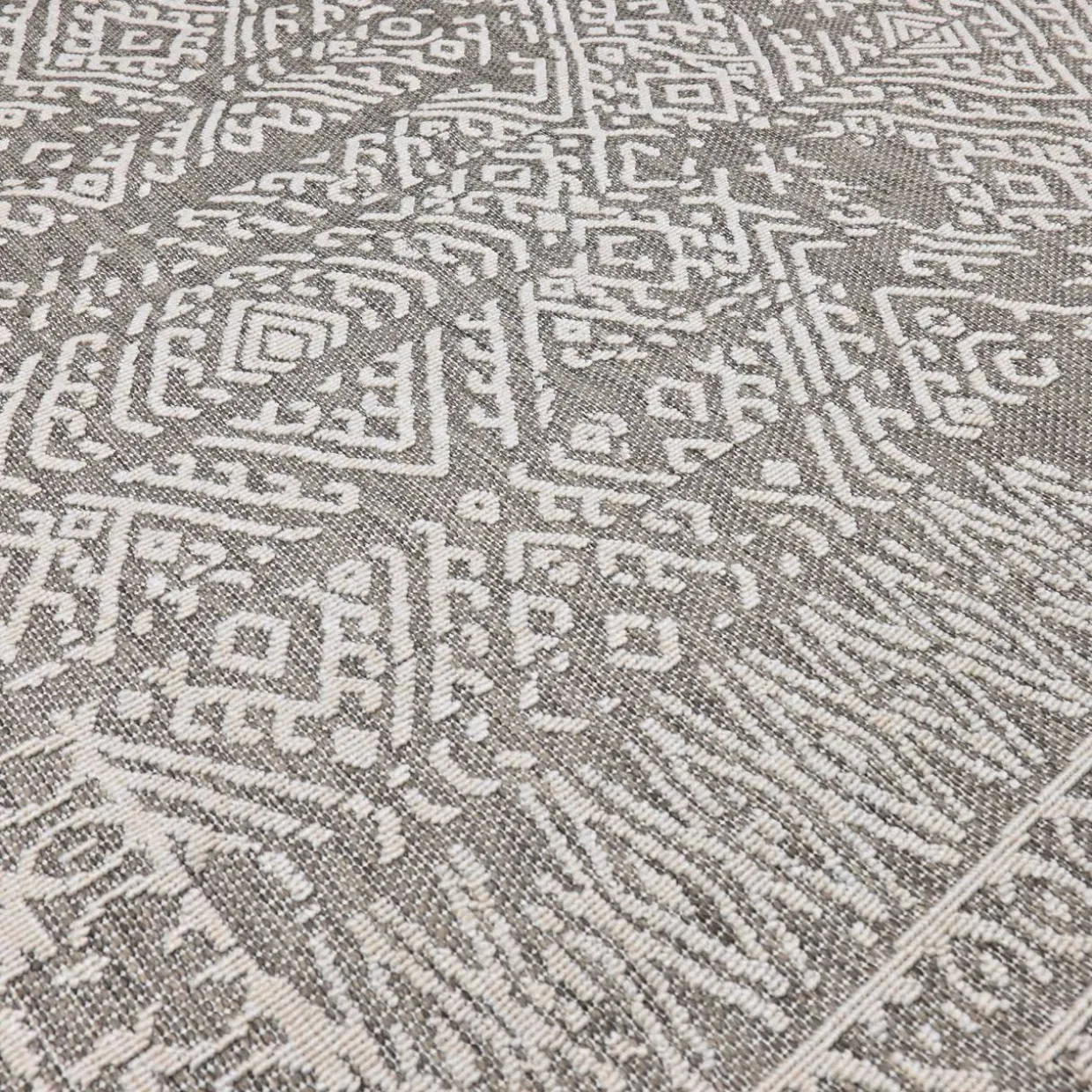 Matto Village's 80 x 300 cm Friida ruskea