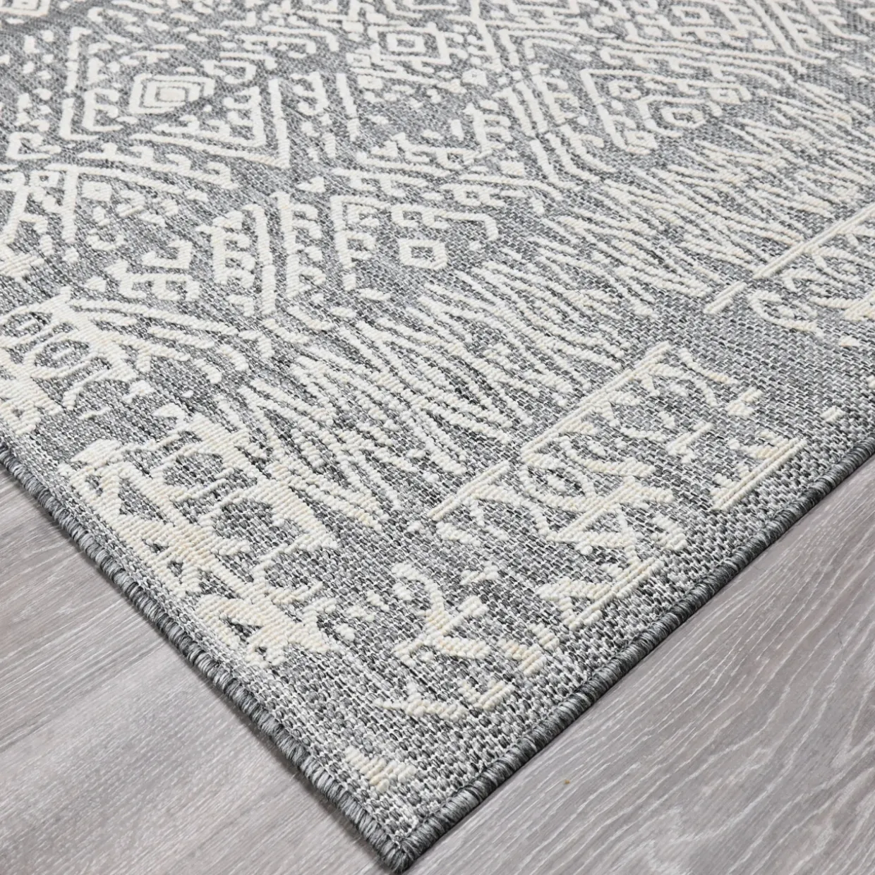Matto Village's 80 x 200 cm Friida vaaleanharmaa