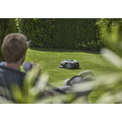 Robottiruohonleikkuri Gardena smart SILENO sense 400, rajalangaton
