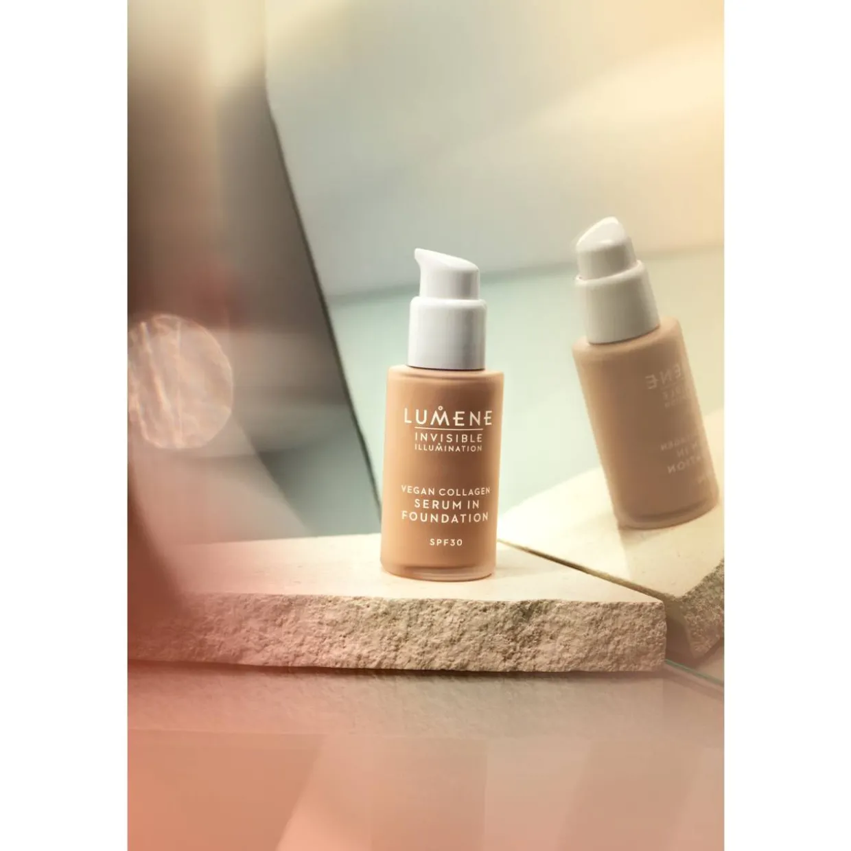 Seerumimeikkivoide Lumene 30 ml Invisible Illumination SPF30