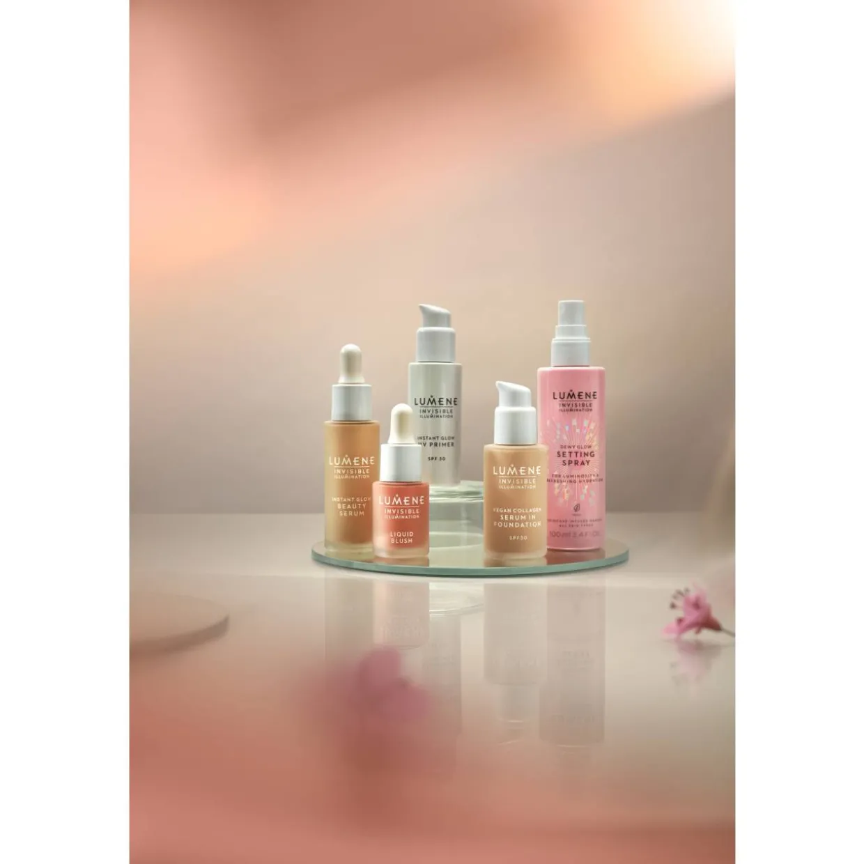 Seerumimeikkivoide Lumene 30 ml Invisible Illumination SPF30