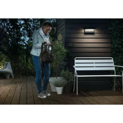 Seinävalaisin Philips Bustan 2 x 4,5 W, liiketunnistimella