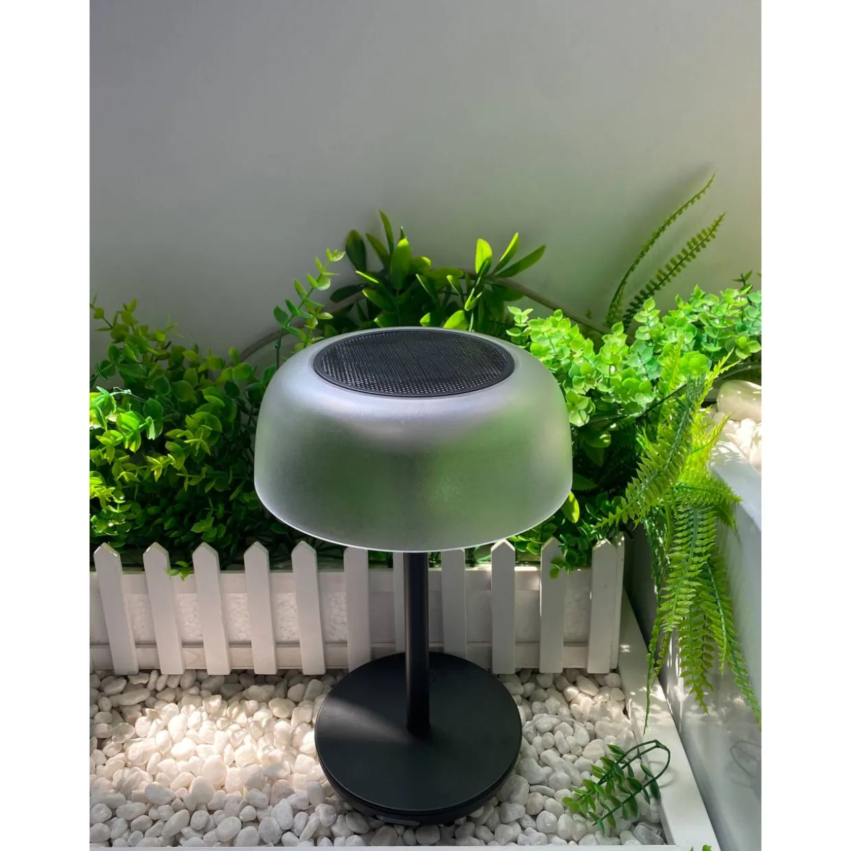 SOLAR LED-pöytävalaisin Parco, USB-C