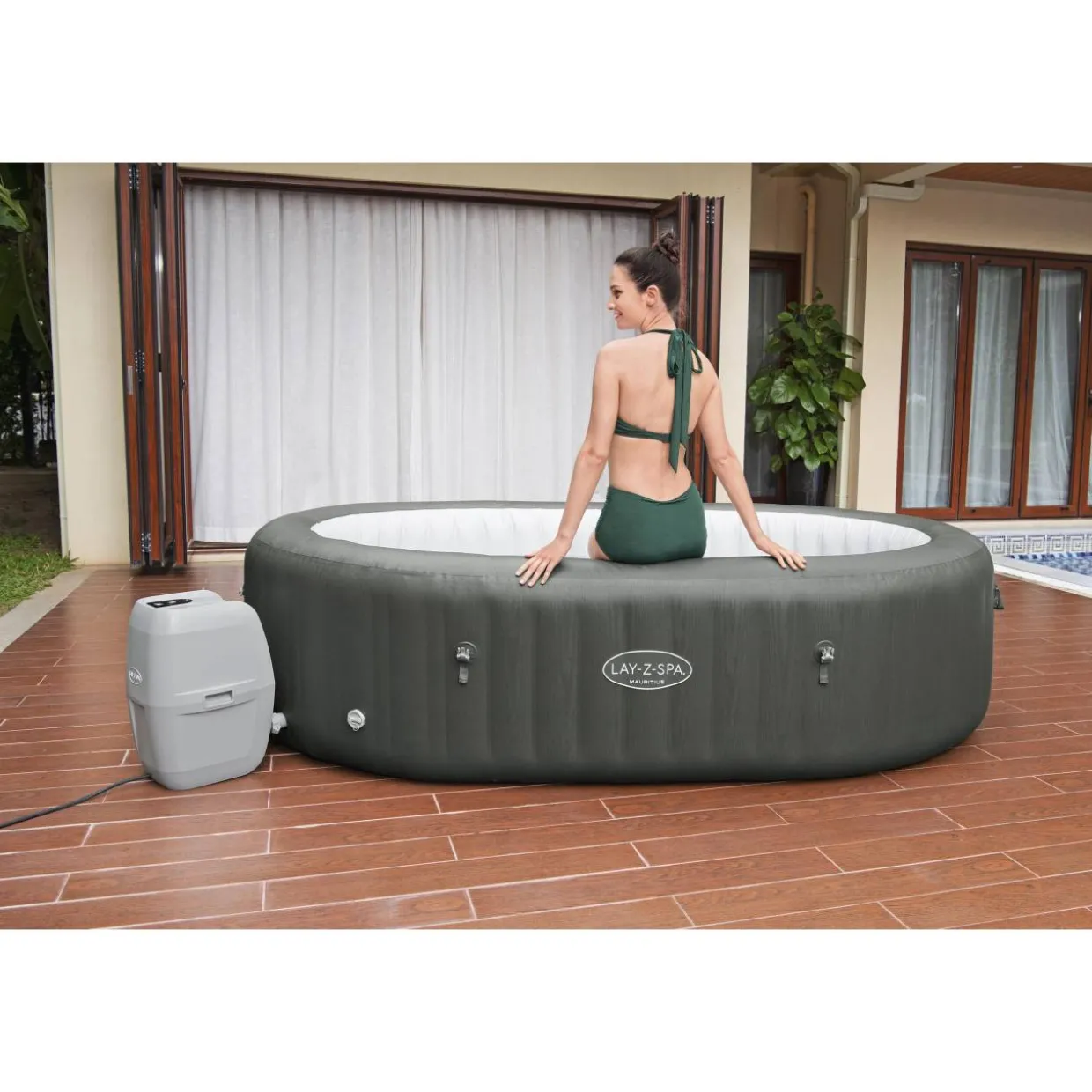Ulkoporeallas Bestway Lay-Z-Spa Mauritius AirJet, 5-7 hengelle