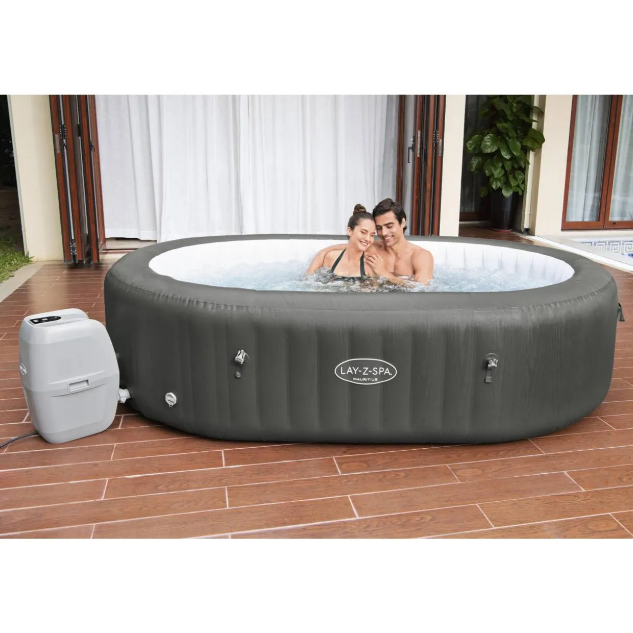 Ulkoporeallas Bestway Lay-Z-Spa Mauritius AirJet, 5-7 hengelle