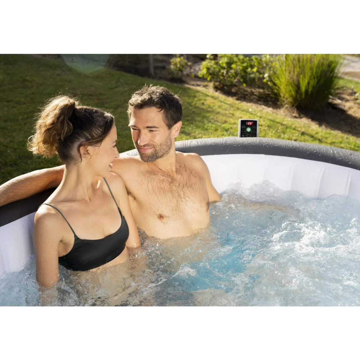 Ulkoporeallas Bestway Lay-Z-Spa Mauritius AirJet, 5-7 hengelle